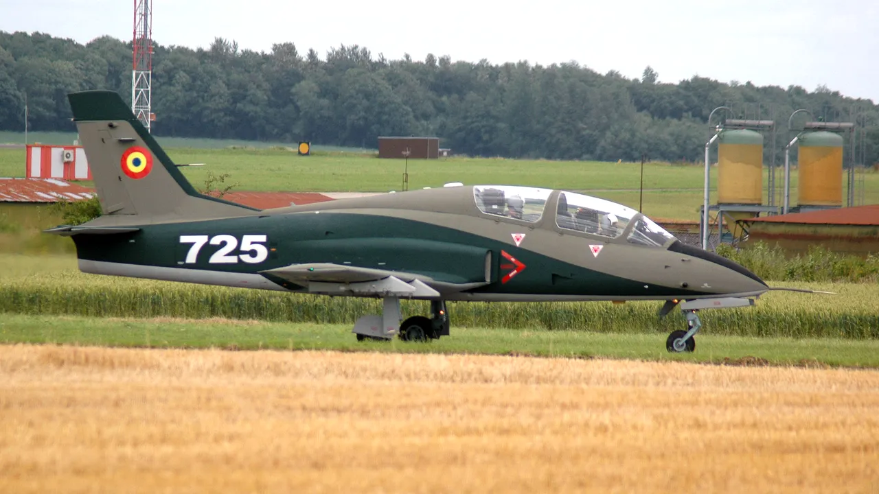 Avion militar IAR 99, PRĂBUŞIT în comuna Nicolae Bălcescu: Cei doi piloţi, transportaţi la Spitalul Militar. Unul dintre dintre militari va fi operat / MApN: Zborurile cu aeronavele IAR 99 Şoim au fost sistate. A fost sesizat Parchetul Militar | FOTO