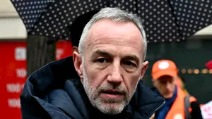 Emmanuel Grégoire, favorit să câștige primăria Parisului, conform unui sondaj