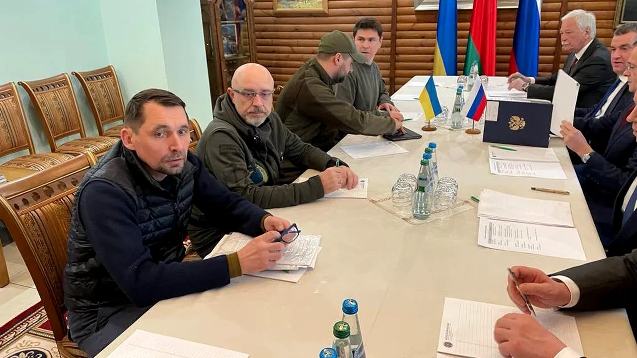 A început a doua rundă de negocieri ruso-ucrainene. Ce discuţii sunt pe ordinea de zi