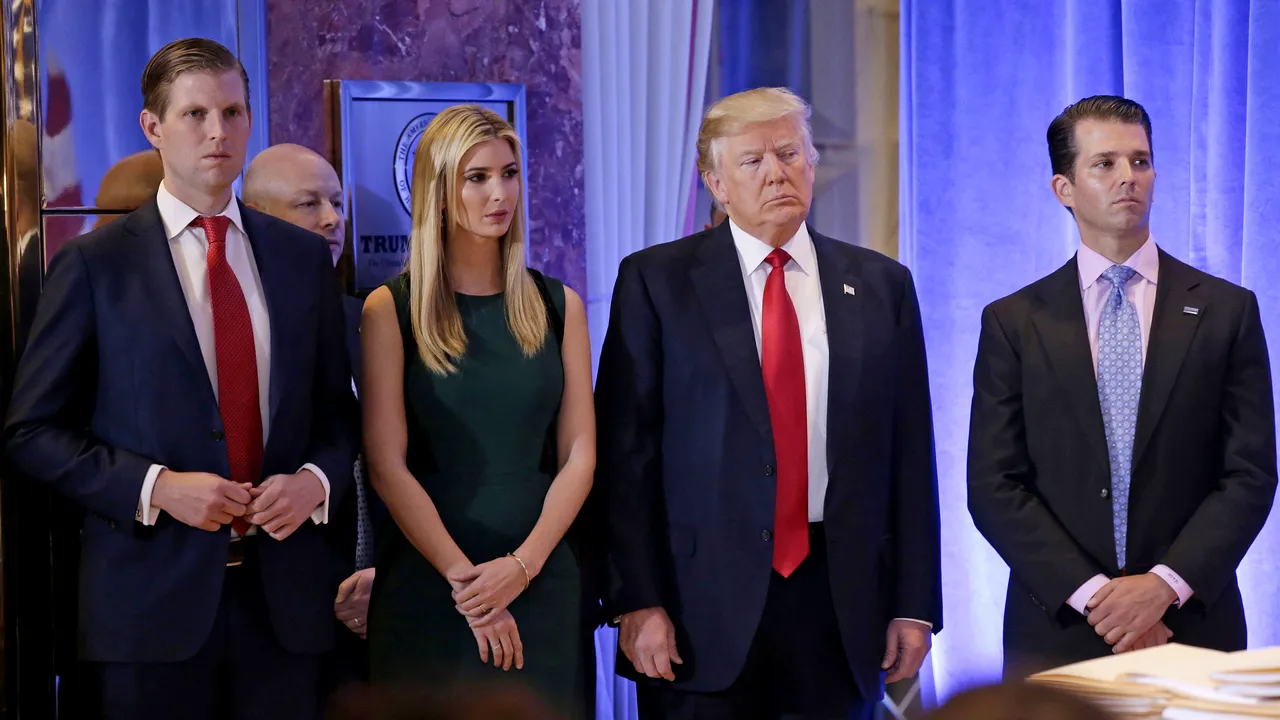Trump a făcut presiuni pentru a obţine acces la informaţii clasificate pentru fiica şi ginerele său