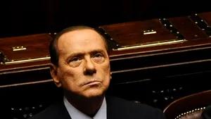 Berlusconi va cere GRAŢIEREA PREZIDENŢIALĂ şi vrea reformarea justiţiei sau alegeri. Colegii lui avertizează: 