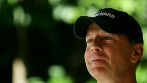 Bruce Willis, acuzat că a încălcat termenii unui contract