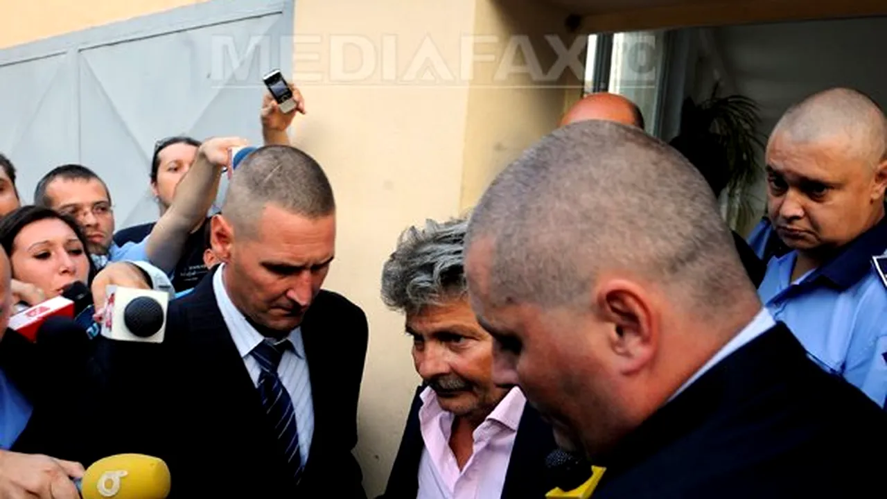 Tratament special pentru lotul Vîntu la ieşirea din arestul Poliţiei Capitalei - VIDEO