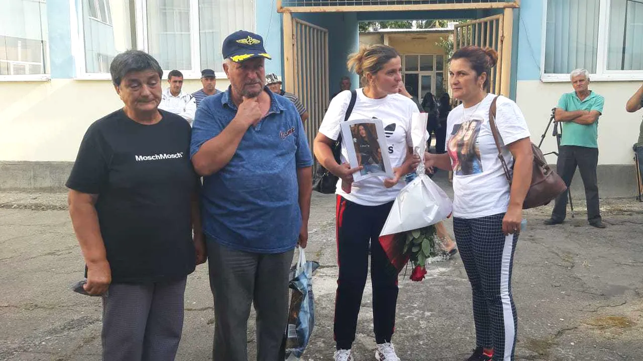 Familia Melencu suspectează autorităţile că vor să „planteze” probe. T.Pop: Recoltarea ADN-ului acoperă ilegalităţi/ Mama Luizei refuză cooperarea cu anchetatorii 