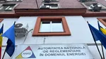 Taxa pe stâlp mărește factura la energie. Cât este ponderea în tarifele aprobare de ANRE