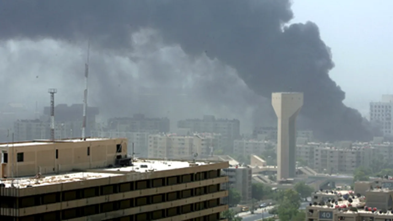 Zeci de morţi şi sute de răniţi, într-o serie de explozii la Bagdad