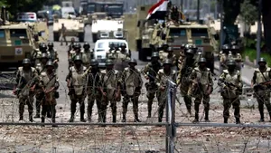 CRIZA DIN EGIPT: Regimul susţine că luptă împotriva unui 