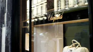 Bijuterii în valoare de 6,6 milioane de euro, furate din centrul Parisului - VIDEO