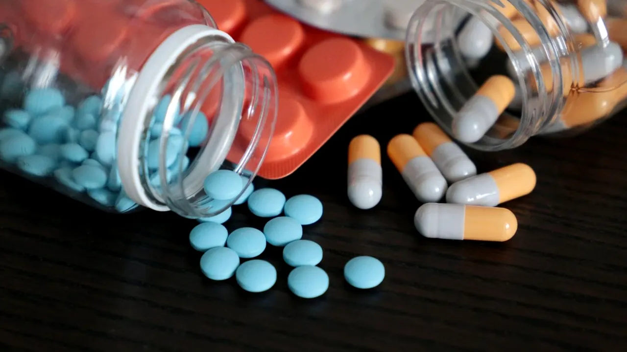 Farmacistă din Timişoara, găsită fără viaţă în casă. Femeia ar fi luat o supradoză de medicamente 