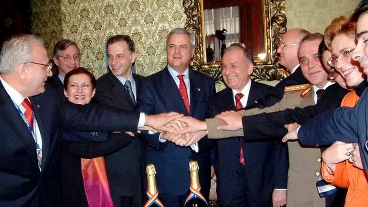 Joi, 21 noiembrie 2002 / 11:00:00 - România, invitată să adere la NATO - Şampanie, îmbrăţişări şi lacrimi la ambasada din Praga