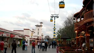 Telegondola din Mamaia s-a blocat. Pasagerii au fost evacuaţi