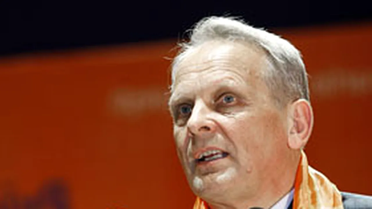Theodor Stolojan Would Refuse Romanian Ctrl Bk Headship