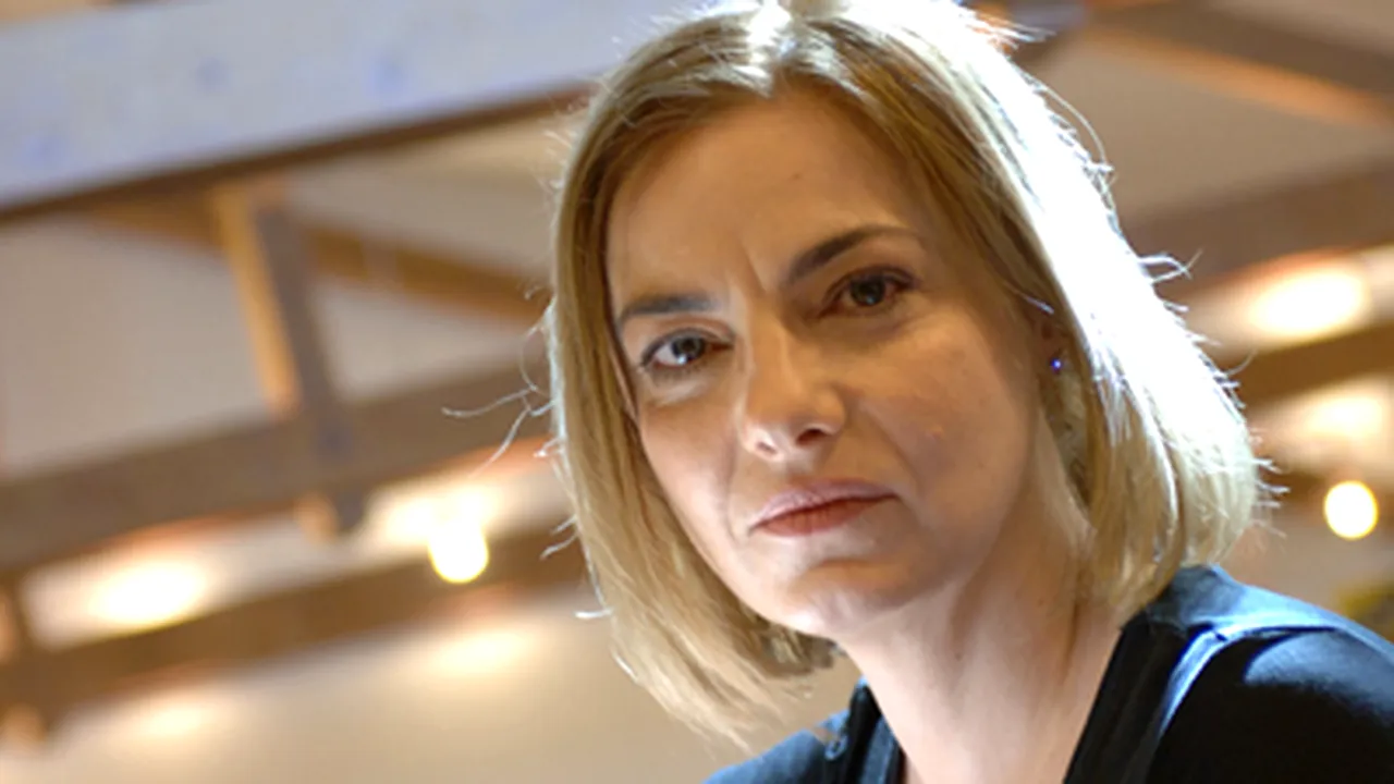 Denisa Comănescu: 