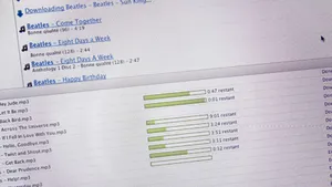 Sancţiuni dure pentru francezi în cazul descărcărilor ilegale de pe internet