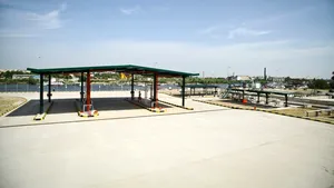 MOL investeşte 10 milioane de euro într-un depozit de carburanţi la Giurgiu - FOTO