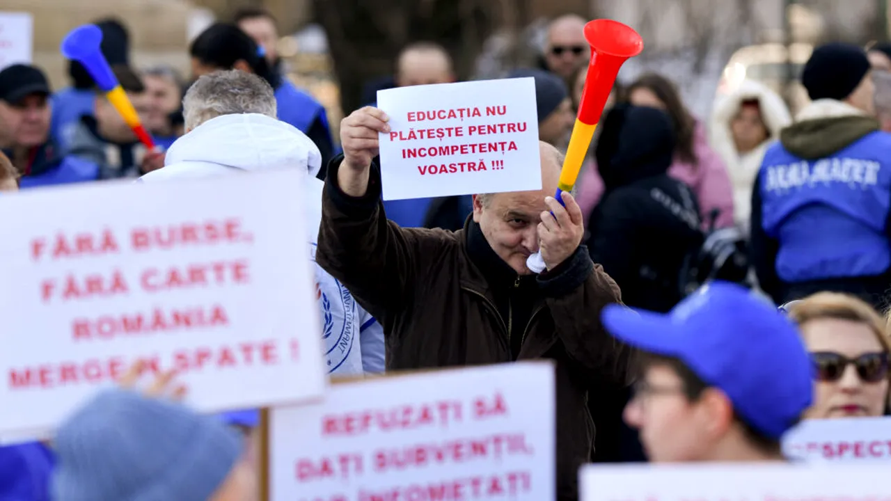 Sindicaliștii din Educație refuză să participe la discuţiile pe tema noii legi a salarizării: Nu vom gira cu prezența noastră un simplu exercițiu de imagine