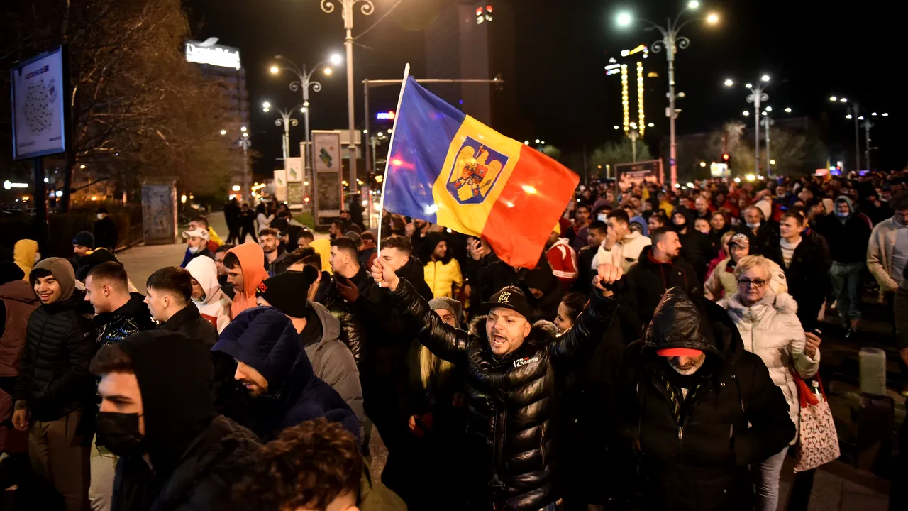 Au fost spontane sau nu protestele de azi-noapte, din marile oraşe? 
