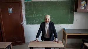Proiect foto inedit: Copiii din ţările afectate de criză se îmbracă pentru jobul pe care şi-l doresc - GALERIE FOTO