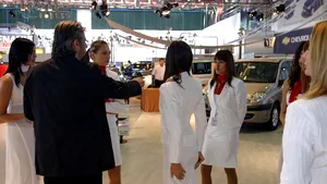 Interviu OMUL ŞI GÂNDUL: Lumea vedetelor văzută de un designer de evenimente speciale