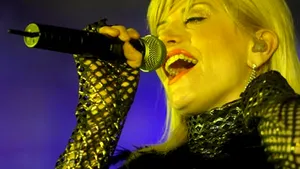 Loredana lansează 