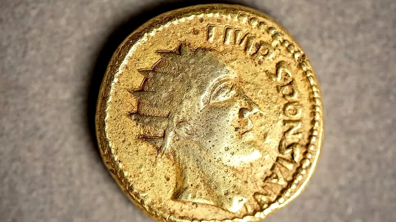 O monedă de aur antică dovedeşte că un împărat roman, catalogat „fictiv”, a fost real 