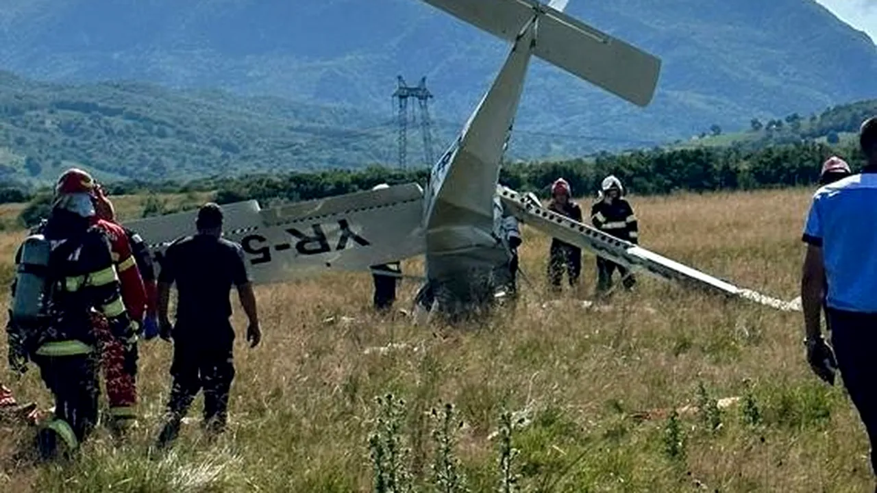 Anchetă a Poliţiei după prăbuşirea avionului în judeţul Braşov