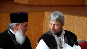 PREZENTUL FĂRĂ PERDEA Marius Oprea: Episcopul partizanilor: Preasfinţitul Vasile Someşanul 