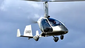 Un girocopter s-a prăbuşit în judeţul Harghita, iar pilotul a murit. Pilotul a raportat probleme la rotor, imediat după decolare