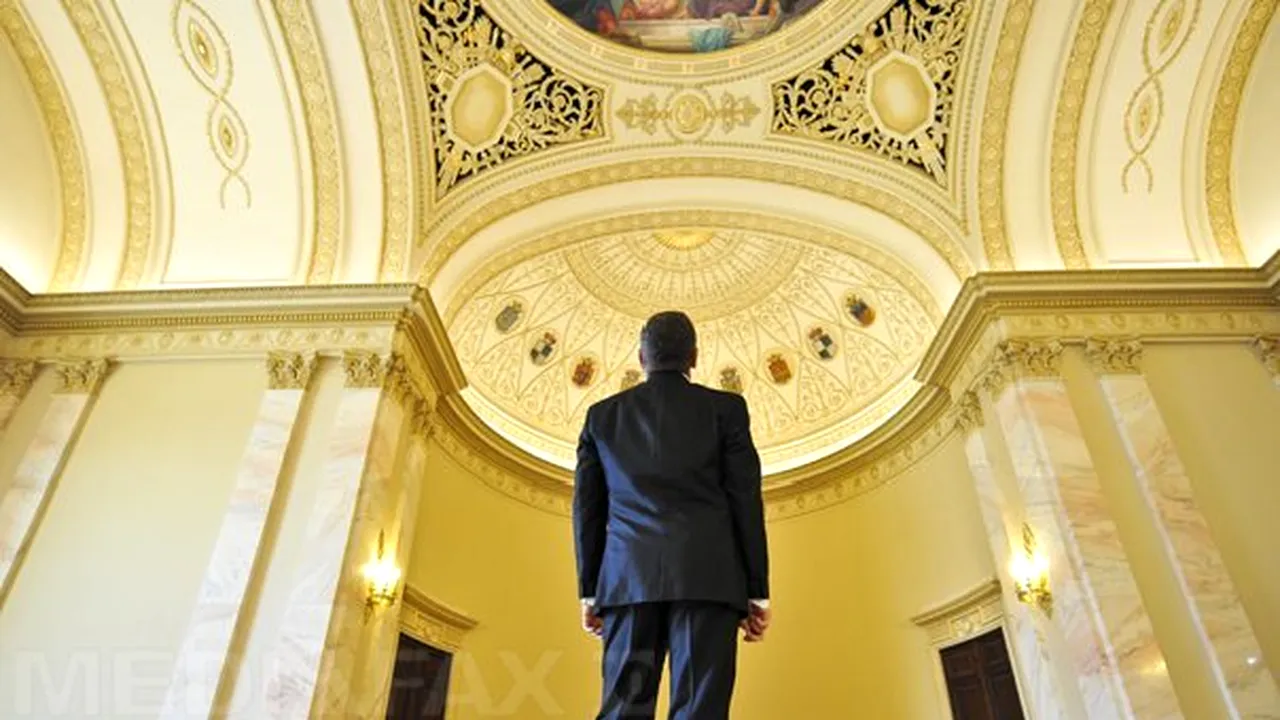 Vizite ghidate în corpul central al Palatului Regal din Capitală, în weekend