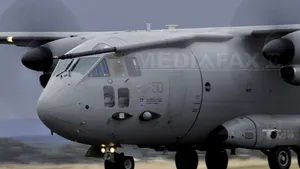 Un avion al Forțelor Aeriene Române a dus 4 arși din Macedonia la Bruxelles