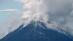 Vulcanul Laki-Laki din Indoneizia a erupt cu un nor de cenușă de peste un kilometru înălțime