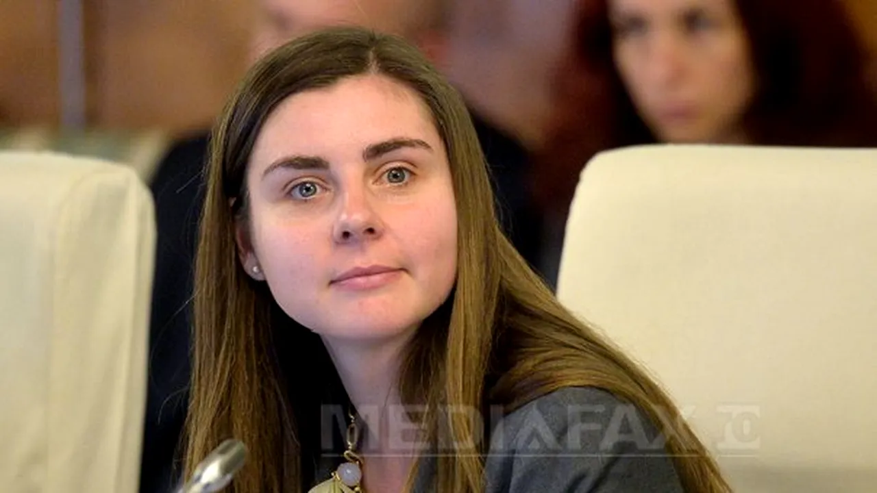 Ioana Petrescu revine în poziţia de consilier al premierului