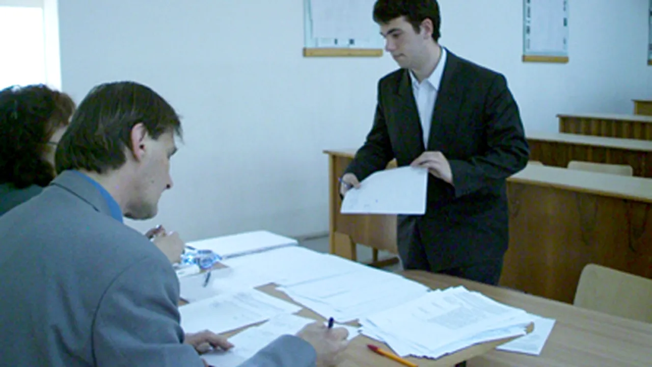 Proba orală la bacalaureat începe luni