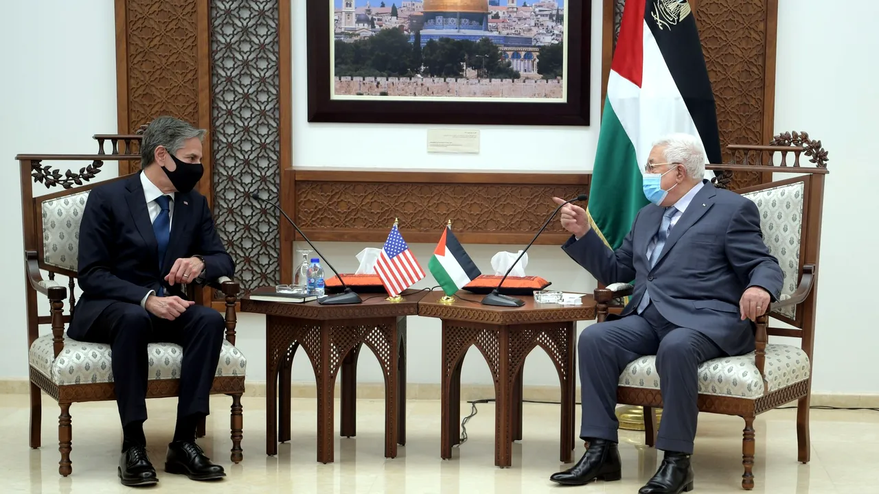 Blinken a discutat cu Mahmoud Abbas despre reforma Autorităţii Palestiniene. Dialogul are ca scop consolidarea relaţiilor bilaterale, slăbite de politicile lui Trump