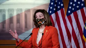 Femeia care a furat laptopul lui Nancy Pelosi a fost arestată. Informaţiile urmau să ajungă la serviciul de informaţii rus