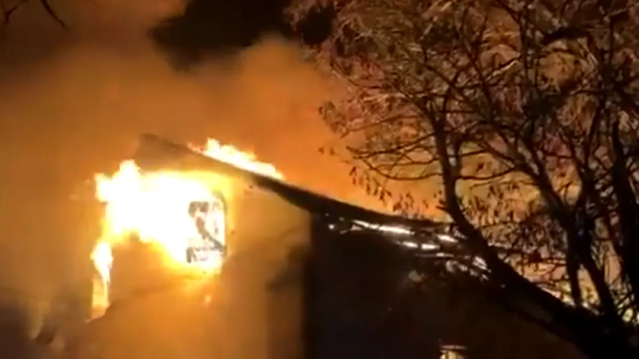 Atac rusesc asupra unei clădiri rezidențiale și a unei conducte de gaz în Odesa. Explozii auzite în Kiev