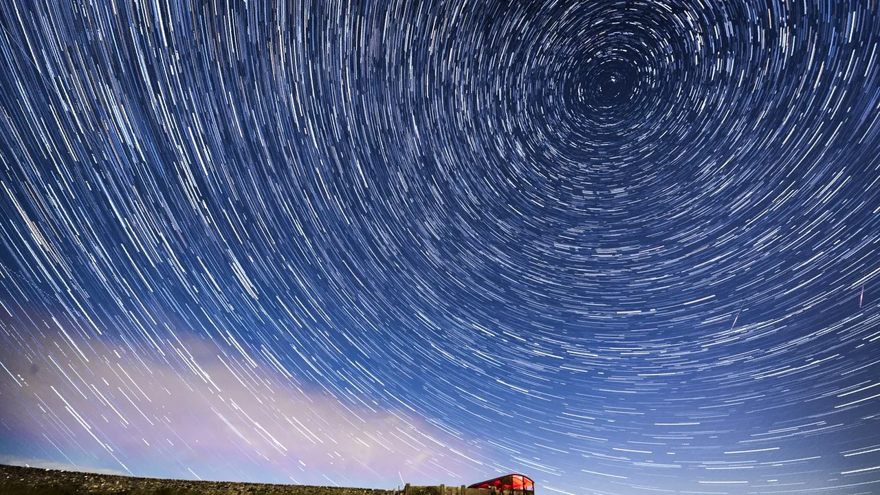 FOTO Fenomen astronomic inedit. Prima ploaie de meteoriţi din 2021