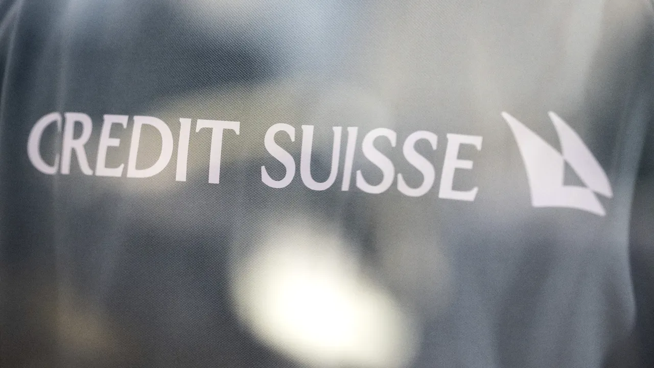 Investitorii se tem că preluarea Credit Suisse de către UBS nu va pune capăt crizei din sector