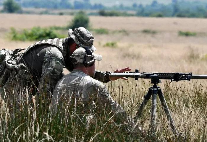 Breaking News Mină marină eșuată pe plaja din Midia