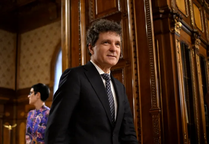 POLITIC Zi decisivă la Palatul Cotroceni. Nicușor Dan cheamă partidele la consultări pentru desemnarea unui nou premier | Programul întâlnirilor
