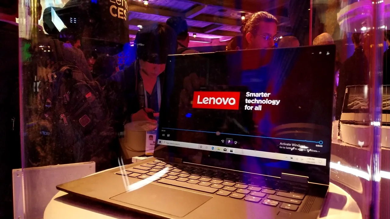 CES 2020. Primul laptop 5G din lume promite o autonomie de 24 de ore a bateriei