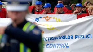 Bugetarii anunţă că ies în stradă