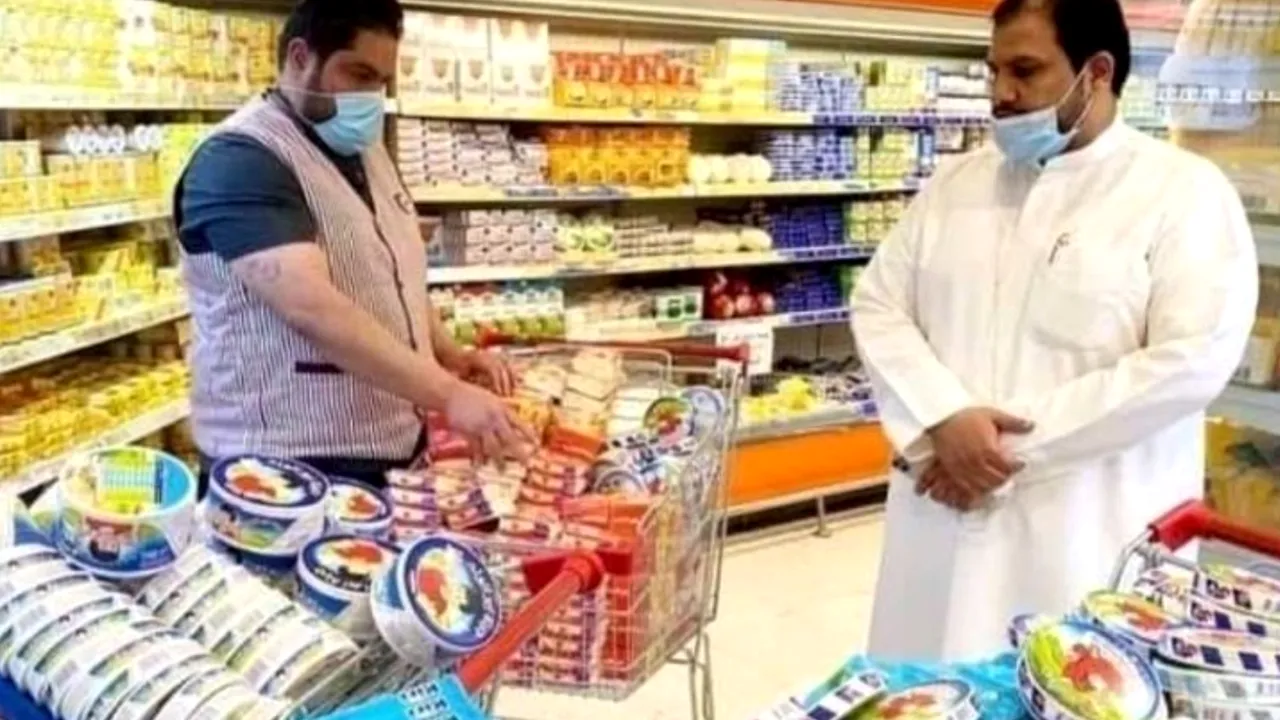 Magazinele din Kuwait retrag produsele franceze de pe rafturi. Un noul val de reacţii la declaraţiile preşedintelui Macron, împotriva islamismului radical