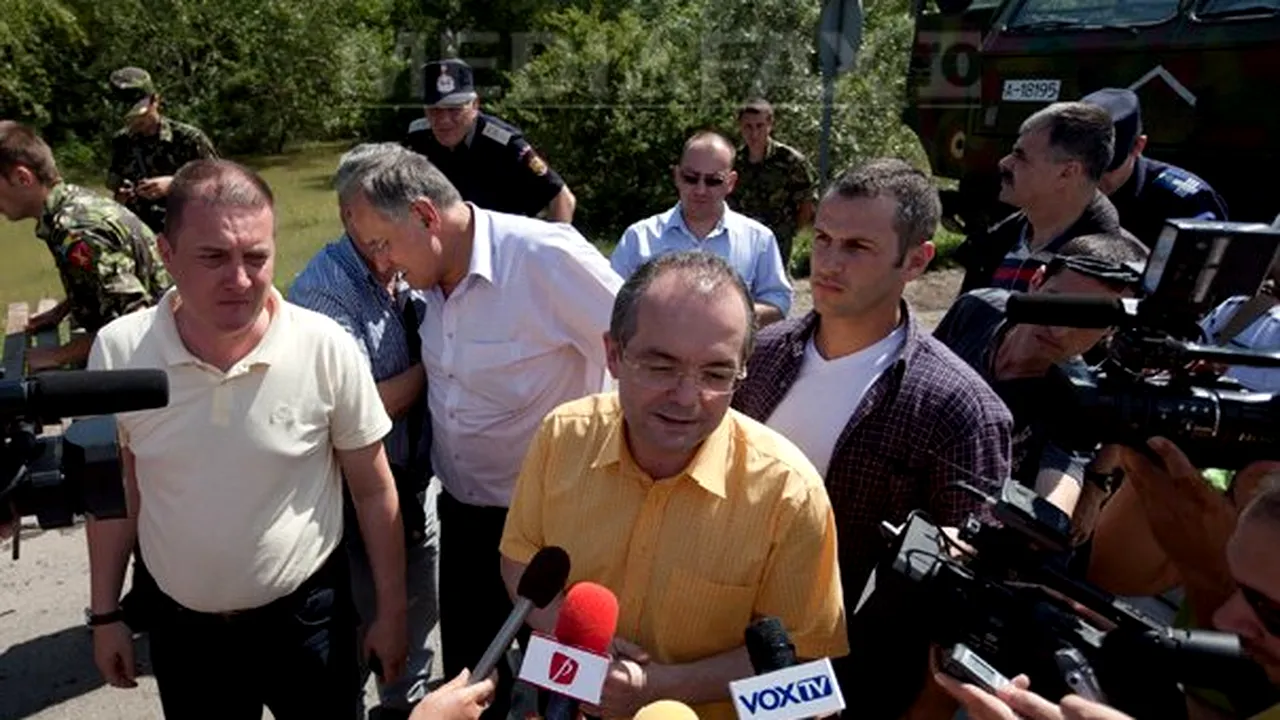 Boc: La Botoşani sunt 51 de locuinţe modulare; materiale de construcţii ajung de săptămâna viitoare