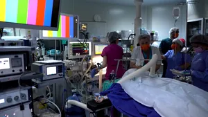 SĂNĂTATE Premieră medicală în România. Două paciente au beneficiat de o procedură modernă de chimioterapie