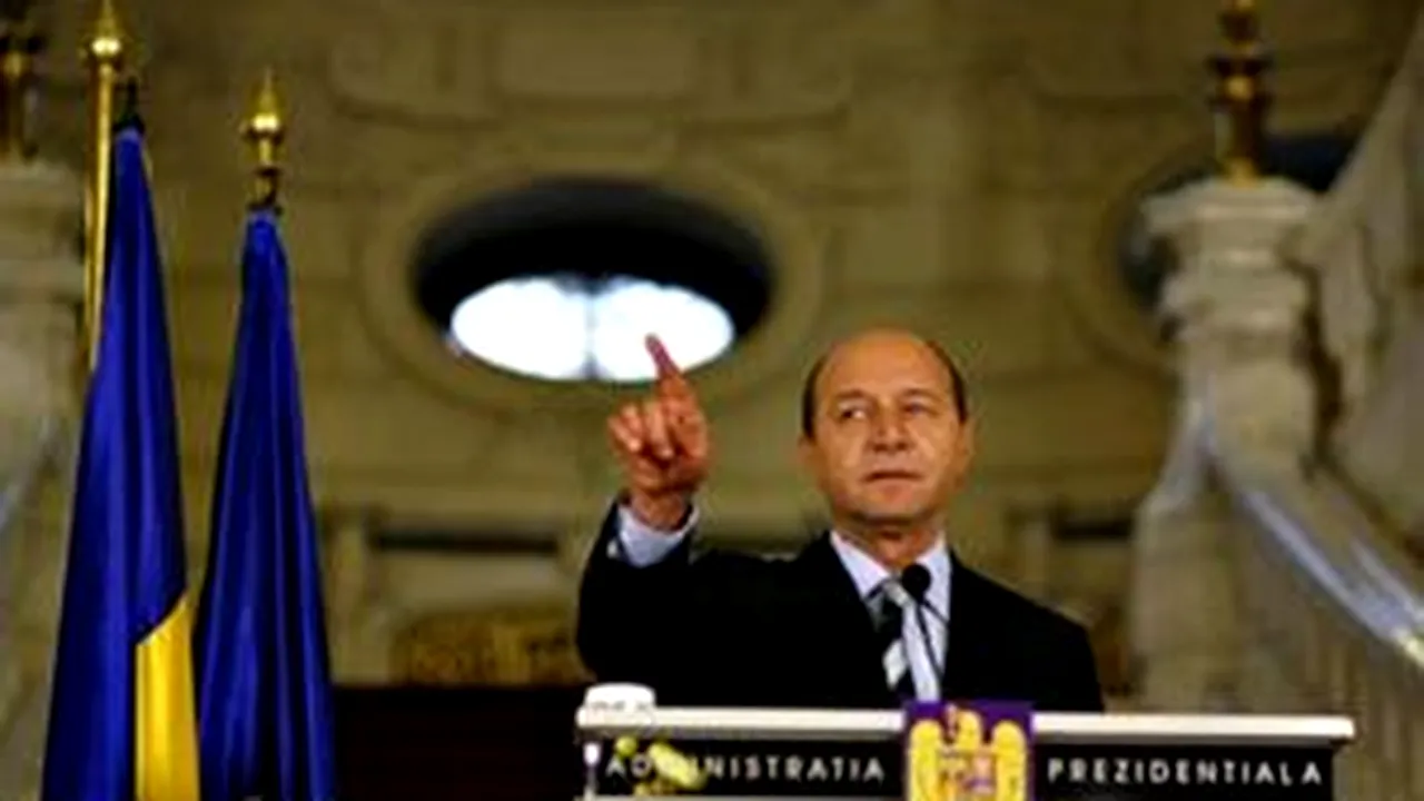 Romanian President Calls Parliament Parties For Talks Wednesday