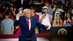 O fotografie cu Donald Trump costă cât o locuință: prețul cerut donatorilor la convenția republicană din Texas