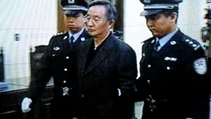 Oficiali chinezi corupţi, descoperiţi în urma interogării amantelor lor