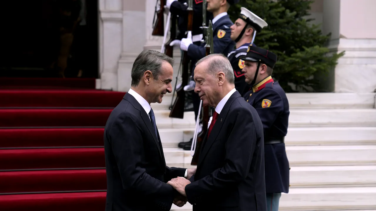 Turcia şi Grecia urmăresc îmbunătăţirea relaţiilor diplomatice. Mitsotakis se va întâlni cu Erdogan la Ankara 
