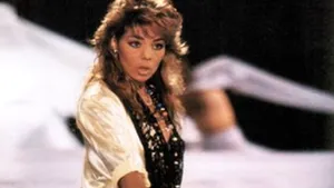 Sandra susţine un concert pe 2 decembrie, la Sala Palatului din Bucureşti. Care sunt preţurile biletelor - VIDEO